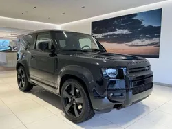Santorini black Neu 2025 Land Rover Defender Black Edition SUV | 94.900 € (Superpreis)