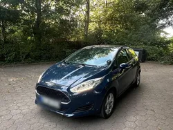 Blau Gebraucht 2016 Ford Fiesta Kleinwagen | 5.900 € (Fairer Preis)