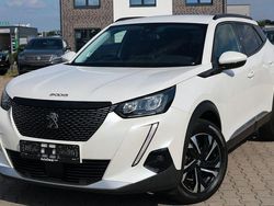Weiß Gebraucht 2020 Peugeot 2008 Allure SUV | 14.161 € (Fairer Preis)