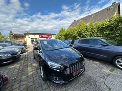 Schwarz Gebraucht 2017 Ford S-MAX Titanium Van / Kleinbus | 11.850 € (Fairer Preis)