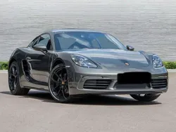 Grün Gebraucht 2024 Porsche Cayman Chrono Coupé | 79.499 €