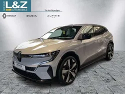 Grau Gebraucht 2022 Renault Mégane Techno Limousine | 29.880 €
