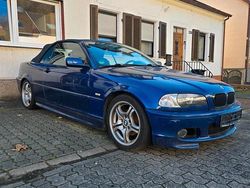 Blau Gebraucht 2003 BMW 318 Cabriolet M Sport Cabrio | 6.100 €