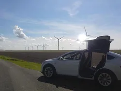 Weiß Gebraucht 2016 Tesla Model X SUV | 35.000 € (Etwas zu teuer)