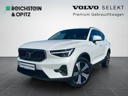 Crystal white Gebraucht 2022 Volvo XC40 Core SUV | 29.980 € (Superpreis)