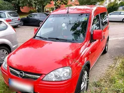 Rot Gebraucht 2009 Opel Combo Van / Kleinbus | 2.000 € (Fairer Preis)