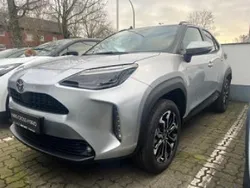 Weiß Neu 2025 Toyota Yaris Cross SUV | 31.490 € (Etwas zu teuer)