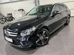 Ung. schwarz unilack Gebraucht 2020 Mercedes C300e Kombi | 21.995 € (Fairer Preis)