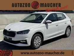 Candy weiß Neu 2025 Skoda Fabia Selection Limousine | 18.990 € (Guter Preis)