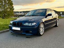 Blau Gebraucht 2005 BMW 320 M Sport Limousine | 8.999 €