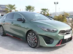 Grün Gebraucht 2022 Kia ProCeed GT Kleinwagen | 28.890 € (Etwas zu teuer)