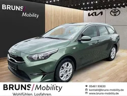 Experience green Gebraucht 2025 Kia Ceed Sportswagon Vision Kombi | 23.990 € (Superpreis)