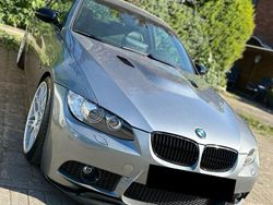 Grau Gebraucht 2007 BMW 325 Coupé | 18.000 €