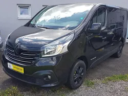 Schwarz midnight Gebraucht 2015 Renault Trafic Expression Van | 17.990 € (Fairer Preis)
