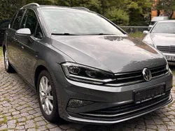 Grau Gebraucht 2018 VW Golf Sportsvan Van / Kleinbus | 16.899 € (Fairer Preis)