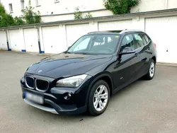 Schwarz Gebraucht 2013 BMW X1 SUV | 7.850 €