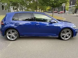 Blau Gebraucht 2019 VW Golf VII R-line Kleinwagen | 19.000 € (Fairer Preis)
