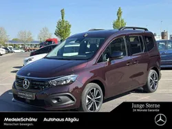Rubellitrot Gebraucht 2023 Mercedes EQT200 Progressive Van / Kleinbus | 27.450 € (Guter Preis)