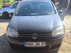 Schwarz Gebraucht 2005 VW Golf IV Individual Limousine | 3.500 € (Teuer)