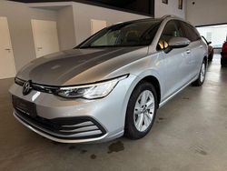 Silber Gebraucht 2023 VW Golf VIII Life Kombi | 19.450 € (Guter Preis)