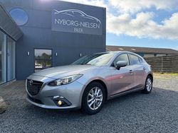 Gebraucht 2016 Mazda 3 Center-Line Limousine | 8.000 € (Superpreis)