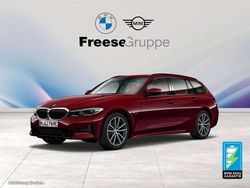 Rot Gebraucht 2022 BMW 330e Sport Line Kombi | 29.990 € (Fairer Preis)