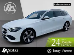 Polarweiss Gebraucht 2023 Mercedes C200 Avantgarde Limousine | 30.384 € (Guter Preis)