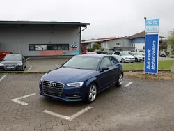 Blau Gebraucht 2014 Audi A3 Ambition Limousine | 8.999 € (Superpreis)