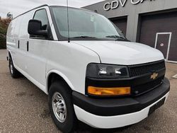 Weiß Gebraucht 2022 Chevrolet Express Van / Kleinbus | 45.859 €