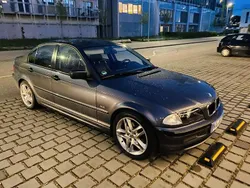 Grau Gebraucht 2001 BMW X3 SUV | 2.300 €