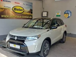 Beige Neu 2025 Suzuki Vitara Comfort SUV | 26.300 € (Fairer Preis)