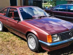 Rot Gebraucht 1980 Opel Senator Limousine | 12.500 €
