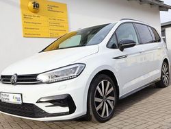 Weiß Gebraucht 2022 VW Touran Highline Van / Kleinbus | 34.350 € (Teuer)