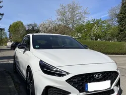 Weiß Gebraucht 2021 Hyundai i30 N Performance Limousine | 30.500 € (Etwas zu teuer)