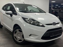 Weiß Gebraucht 2011 Ford Fiesta Limousine | 3.440 € (Fairer Preis)