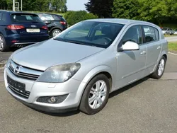 Silber Gebraucht 2009 Opel Astra Limousine | 1.600 € (Superpreis)