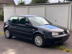 Gebraucht 2000 VW Golf IV Kleinwagen | 749 €