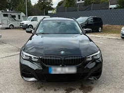 Schwarz Gebraucht 2022 BMW 318 Kombi | 24.000 € (Guter Preis)