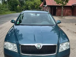 Grün Gebraucht 2006 Skoda Octavia Elegance Kombi | 3.000 € (Fairer Preis)