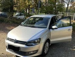 Grau Gebraucht 2010 VW Polo Team Kleinwagen | 7.299 € (Fairer Preis)