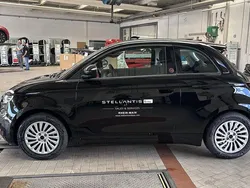 Schwarz Gebraucht 2025 Fiat 500e Red | 29.980 € (Teuer)