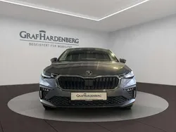 Graphitegrau metallic Gebraucht 2025 Skoda Scala Drive Kleinwagen | 27.790 € (Etwas zu teuer)