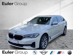 Weiss Gebraucht 2022 BMW 520 Kombi | 34.477 € (Fairer Preis)