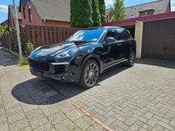 Schwarz Gebraucht 2016 Porsche Cayenne S SUV | 37.000 € (Fairer Preis)
