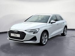 Weiß Gebraucht 2025 Audi A3 Sportback Ambiente Kleinwagen | 29.888 € (Guter Preis)