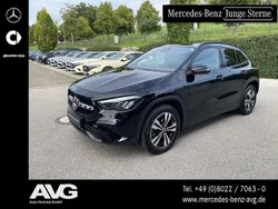 Schwarz Gebraucht 2024 Mercedes GLA200 Advanced SUV | 36.400 € (Guter Preis)