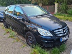 Schwarz Gebraucht 2009 Mercedes B160 Van / Kleinbus | 4.099 € (Guter Preis)