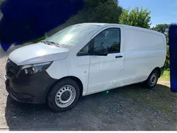 Weiß Gebraucht 2018 Mercedes Vito Van / Kleinbus | 18.490 € (Guter Preis)