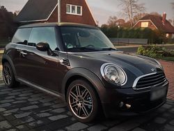 Braun Gebraucht 2011 Mini Cooper Kleinwagen | 6.200 € (Fairer Preis)