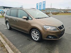 Braun Gebraucht 2011 Seat Alhambra Van / Kleinbus | 6.400 € (Teuer)